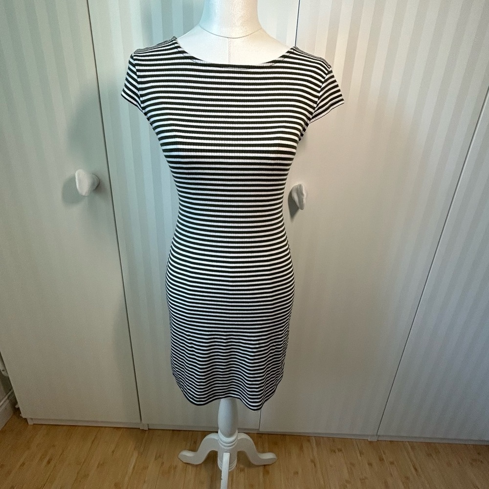 Unedited gray and white striped stretch fitted cross back dress Size M